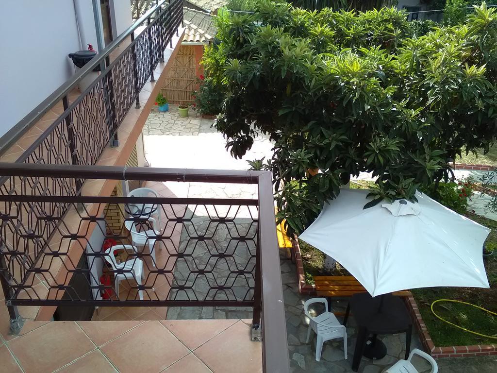 Armonia Studios Agios Georgios  Exterior foto